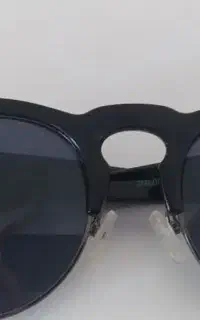عینک آفتابی و مطالعه