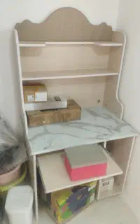 صندلی و میز