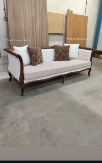 (طراحی و تولید مبلمان) سفارشی سازی مدل های نایاب