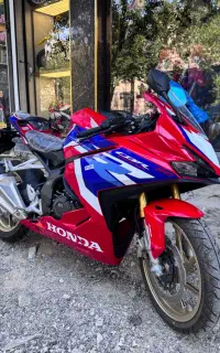 Cbr 250 cc rrسی بی ار ۲۵۰