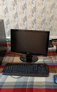 کامپیوتر رومیزی در حد نو