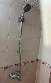 دوسرویس روشویی ویک سرویس دوش حمام