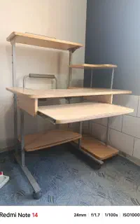 میز کامپیوتر