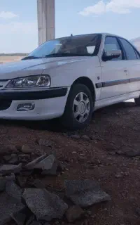 ماشین پژو سال مدل92بدون رنگ شاسی سالم