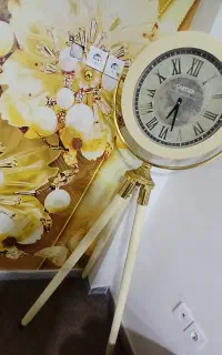 ساعت ایستاده