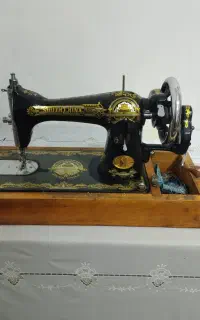 چرخ خیاطی قدیمی