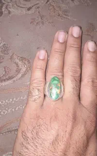انگشتر فیروزه نیشابوری و عقیق یمنی کاشمر