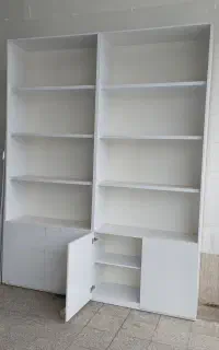 کمد دیواری بشکاف نو  نو بسیار تمیز وبدون استفاده