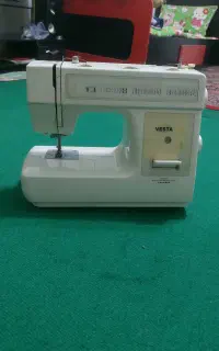 چرخ خیاطی وستا