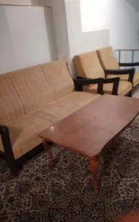 مبل پنج نفره با میز وسط