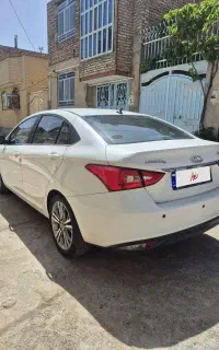 آریزو ۵ اتومات بدون رنگ