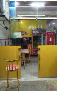 فروش ساندویچی با تمام وسایل
