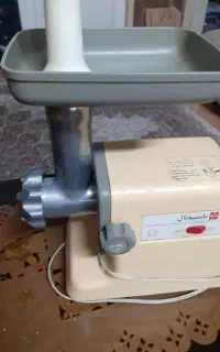 چرخ گوشت قدیمی