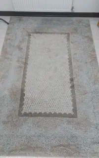 فرش ماشینی ۱.۵ در ۲ در حد نو