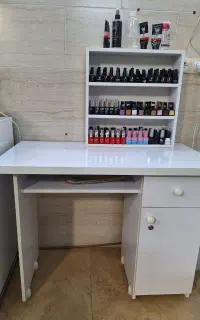 میز ناخن یا میز تحریر