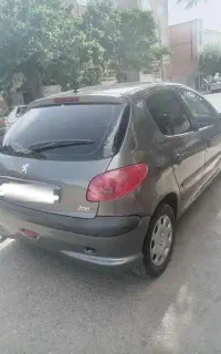 ماشین206مدل90