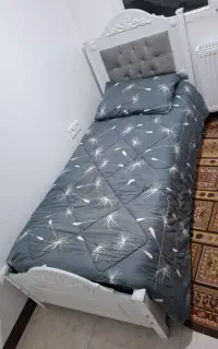 تخت خواب چوبی با لوازم کامل