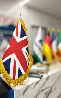 آموزش زبان انگلیسی بزرگسالان(سنین ۱۵سال به بالا)