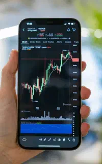 آموزش ترید،ارز دیجیتال و فارکس تنها با یک گوشی