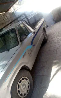وانت مزدا کرایه ای