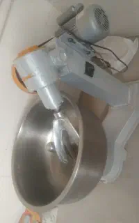 خمیر کن ۶۰کلیویی
