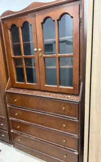 کمد چوبی
