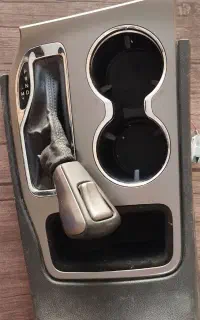 کنسول وسط با دستگیره دنده