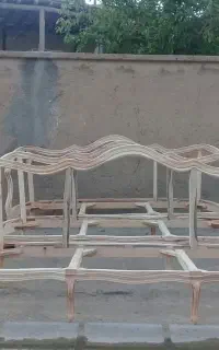 مبل ومنبت