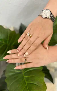 کاشت و ترمیم ناخن