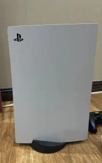 ps5 در حد نو واقعی با دو دسته