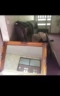 آینه با قاب سلطنتی