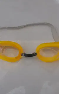 عینک استخر