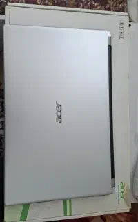 لپ تاپ acer  رم 8 + ssd 256 + 1 ترا hdd با کارتن