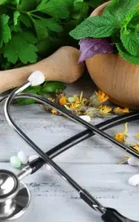 کار آنلاین برای کسانی که عاشق طب سنتی هستند