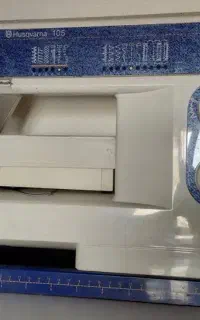 چرخ خیاطی هسکوارنا مدل ۱۰۵ سوئدی اصل