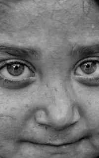 سفارش طراحی چهره سیاه قلم