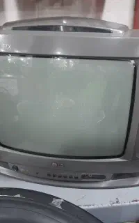 تلوزیون رنگی ۱۴ اینج
