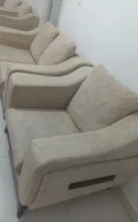 مبل 7 نفره راحتی با میز عسلی