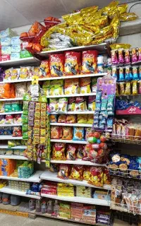 فروشنده خانم یا آقا برای سوپر مارکت