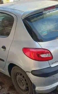 ۲۰۶ تیپ ۲ مدل ۸۳،موتوری ۹۸