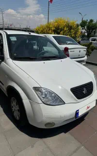 تیبا ۲ مدل ۹۷ چند لکه جزئی رنگ
