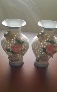 یک جفت گلدان کار شده