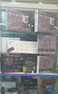 خدمات کامپیوتری کافی‌نت و ویدئو کلوپ