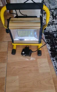 چراغ ۳ حالته شارژی