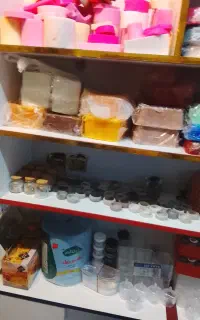 فروش انواع قالب شمع سازی و پارافین جامد رنگی