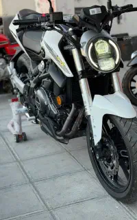 بنلی QJ 300 cc  فقط برای امروز
