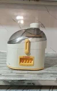 آبمیوه گیری در حد نو