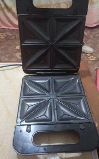 ساندویج ساز تکنو