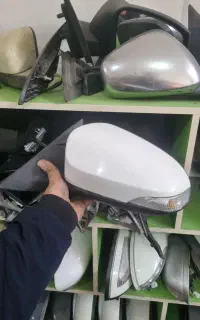 اینه‌بغلRxفیدیلیتیNxریسپکتEsجوکR4دیگنتی لکسوس کمری