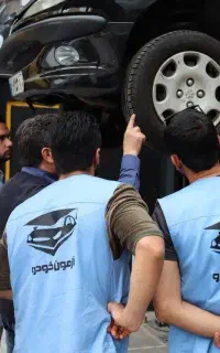 آموزش کارشناسی و تشخیص رنگ و فنی تخصصی